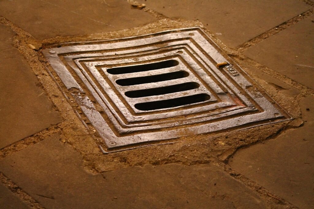 manhole, hole, floor, via, stones, drain, street, iron, manhole, drain, drain, drain, drain, drain